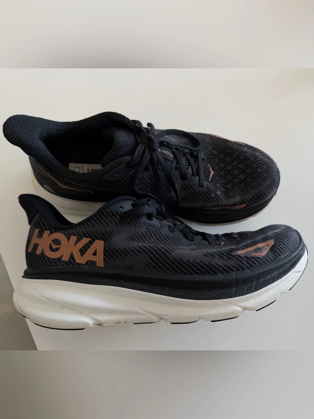Hoka Clifton 9 Womens Running Shoes Size 8 Black Rose Gold